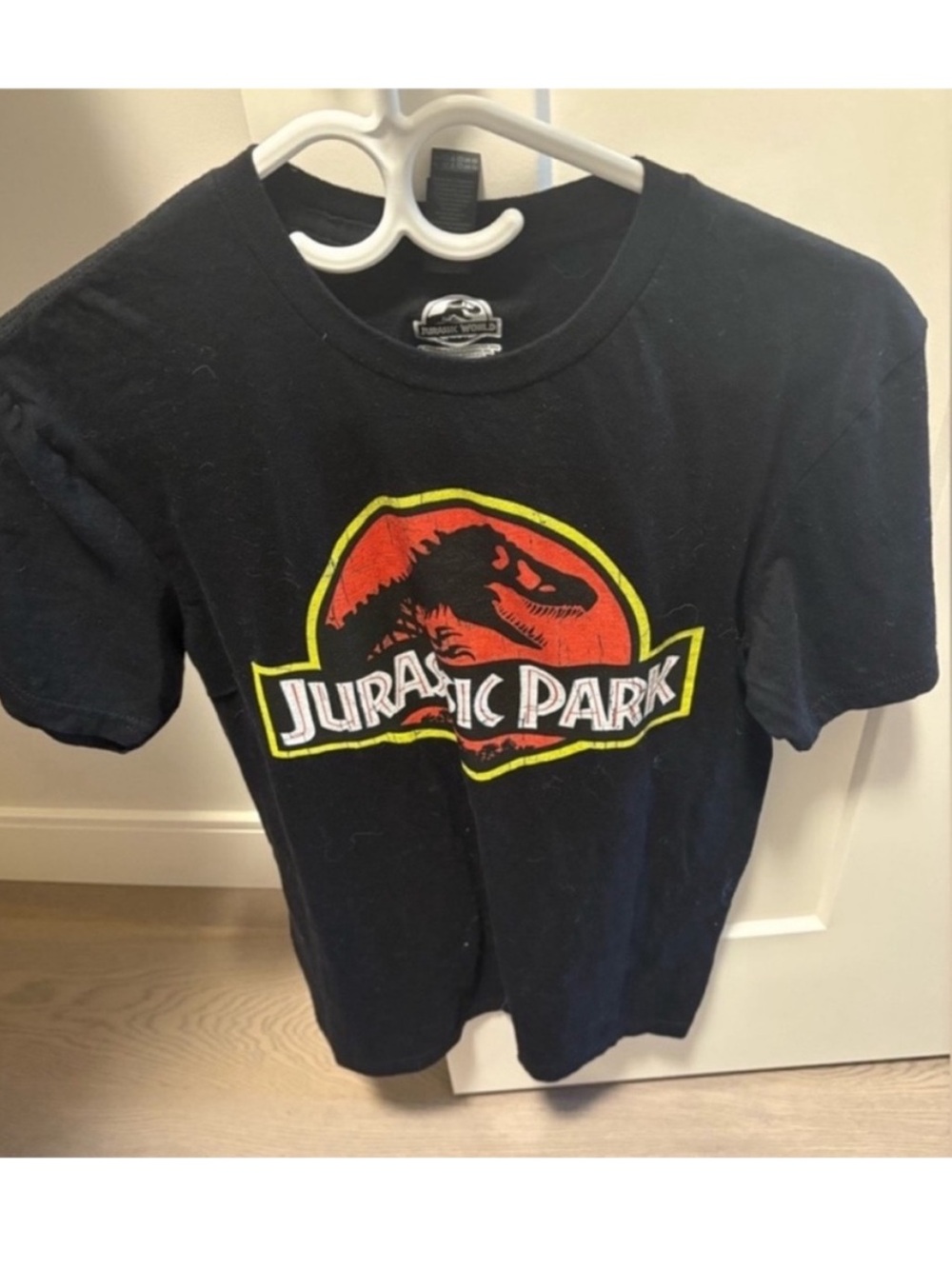 Jurassic Park Short Sleeve T-Shirt - Picture 3 of 5